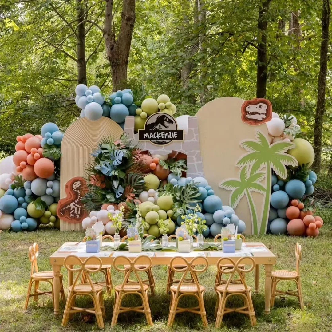 Kids Outdoor Dining Table - For Commercial Outdoor Rattan Dining Room